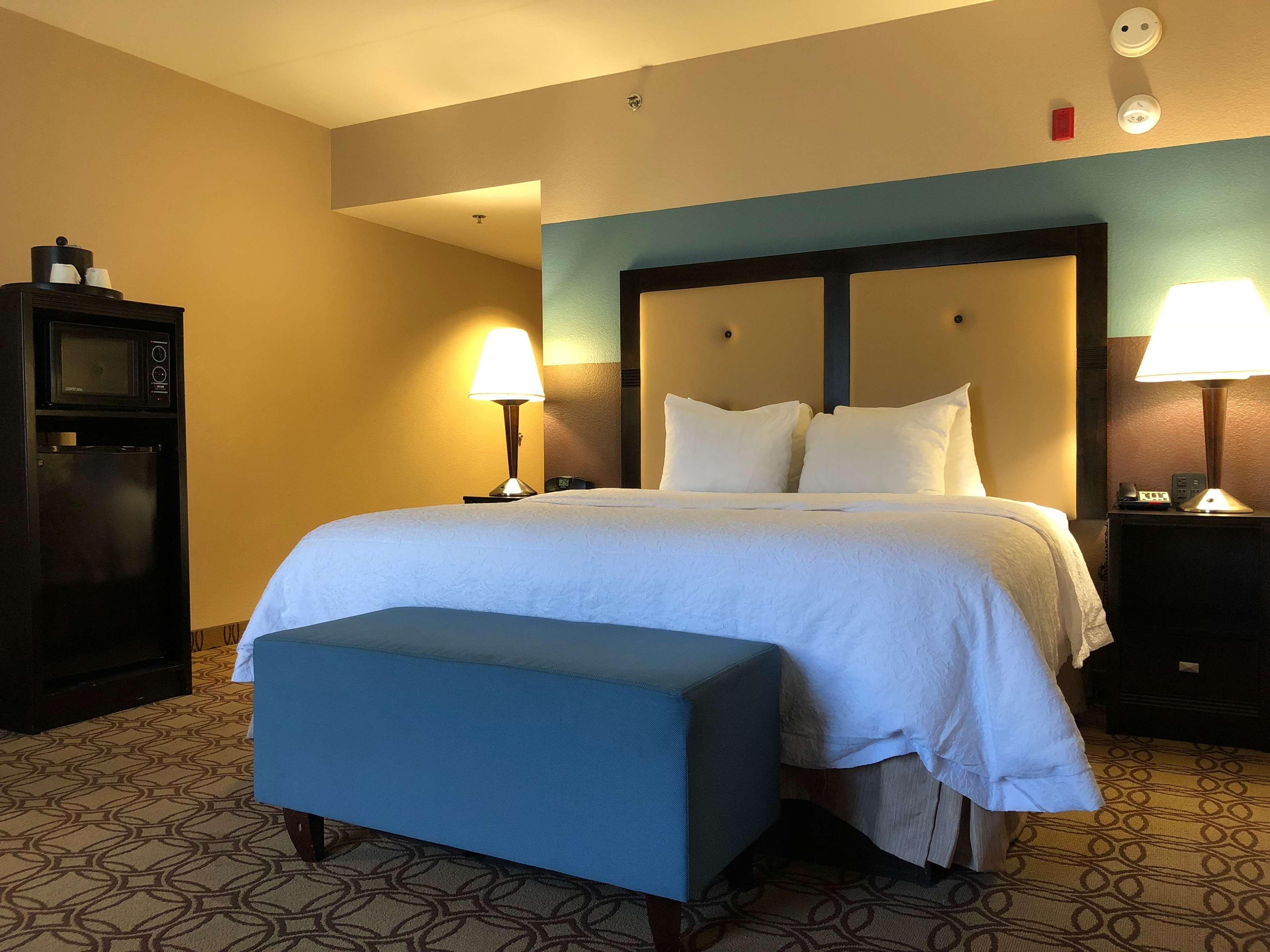 Hampton Inn & Suites Charlotte-Airport Dış mekan fotoğraf