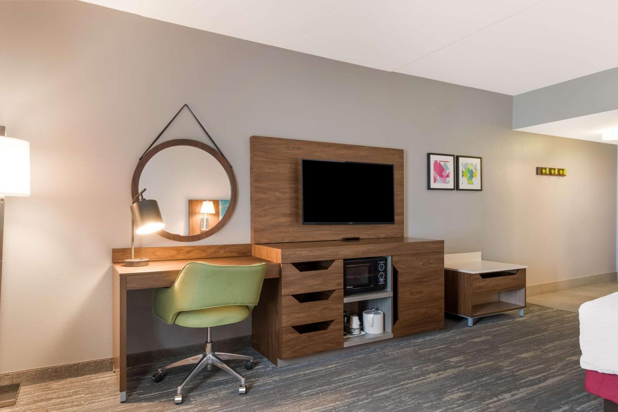 Hampton Inn & Suites Charlotte-Airport Dış mekan fotoğraf