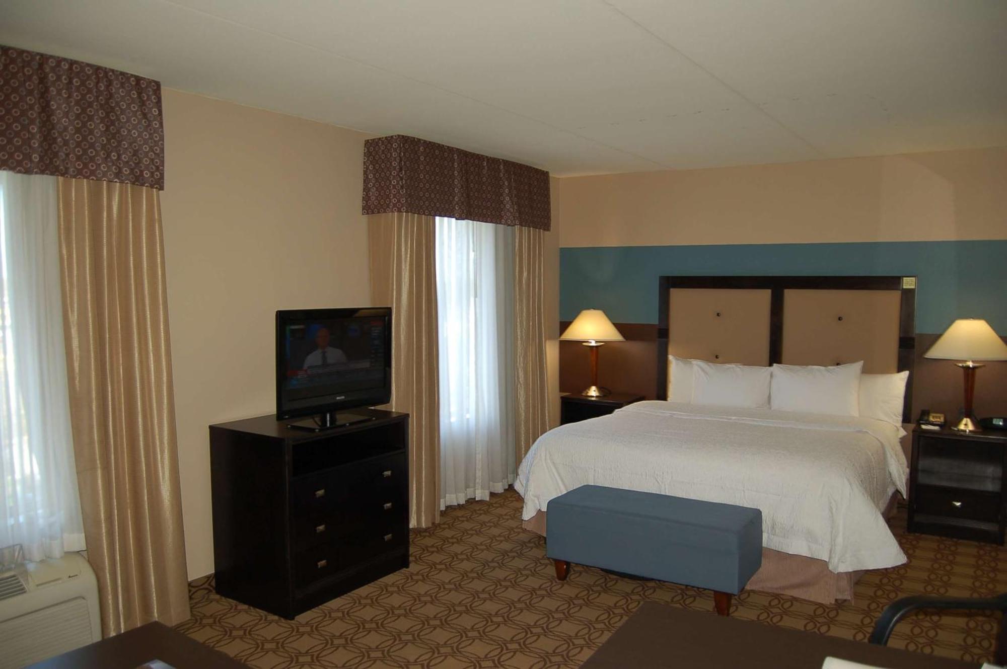 Hampton Inn & Suites Charlotte-Airport Dış mekan fotoğraf
