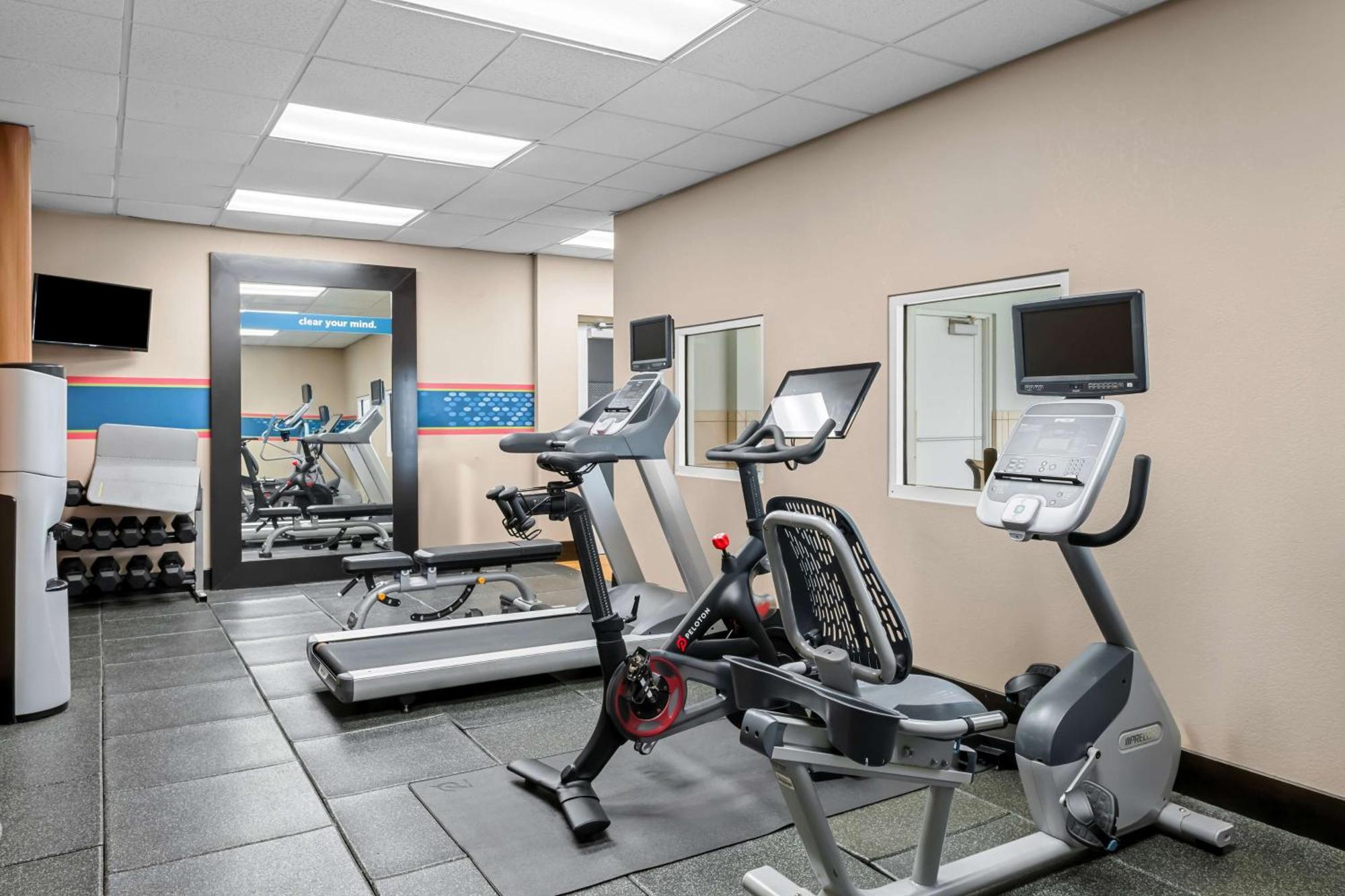 Hampton Inn & Suites Charlotte-Airport Dış mekan fotoğraf
