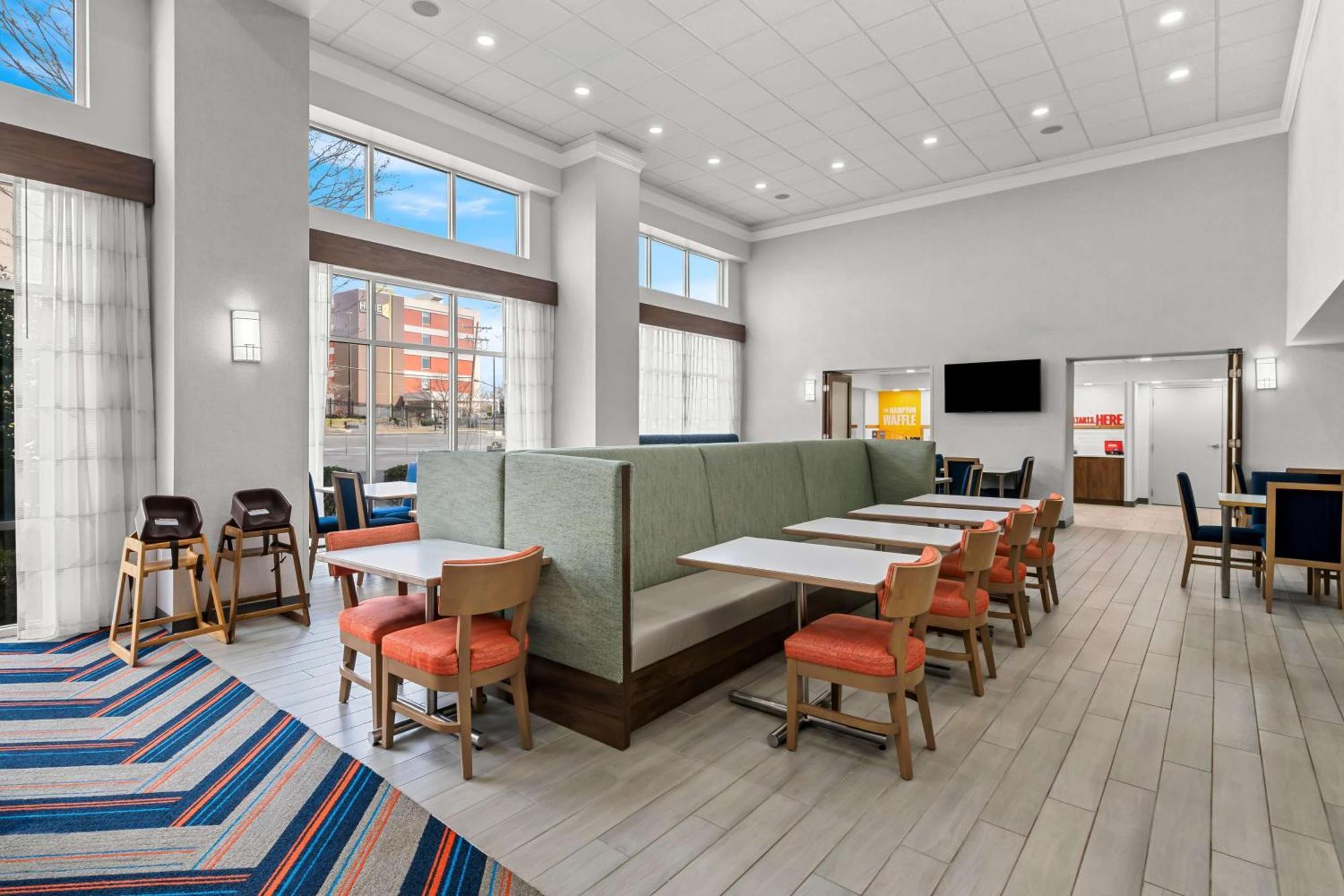 Hampton Inn & Suites Charlotte-Airport Dış mekan fotoğraf