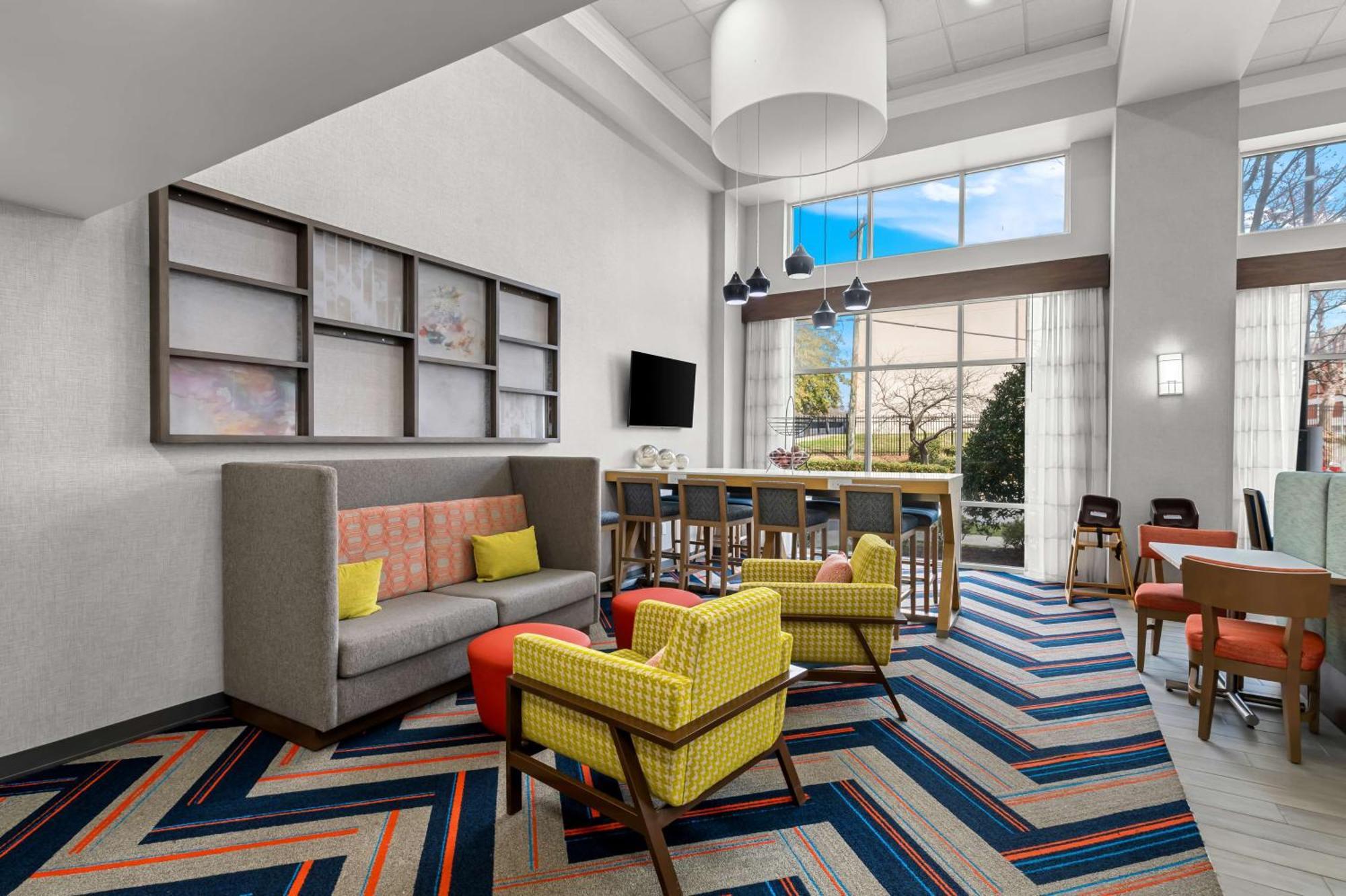 Hampton Inn & Suites Charlotte-Airport Dış mekan fotoğraf