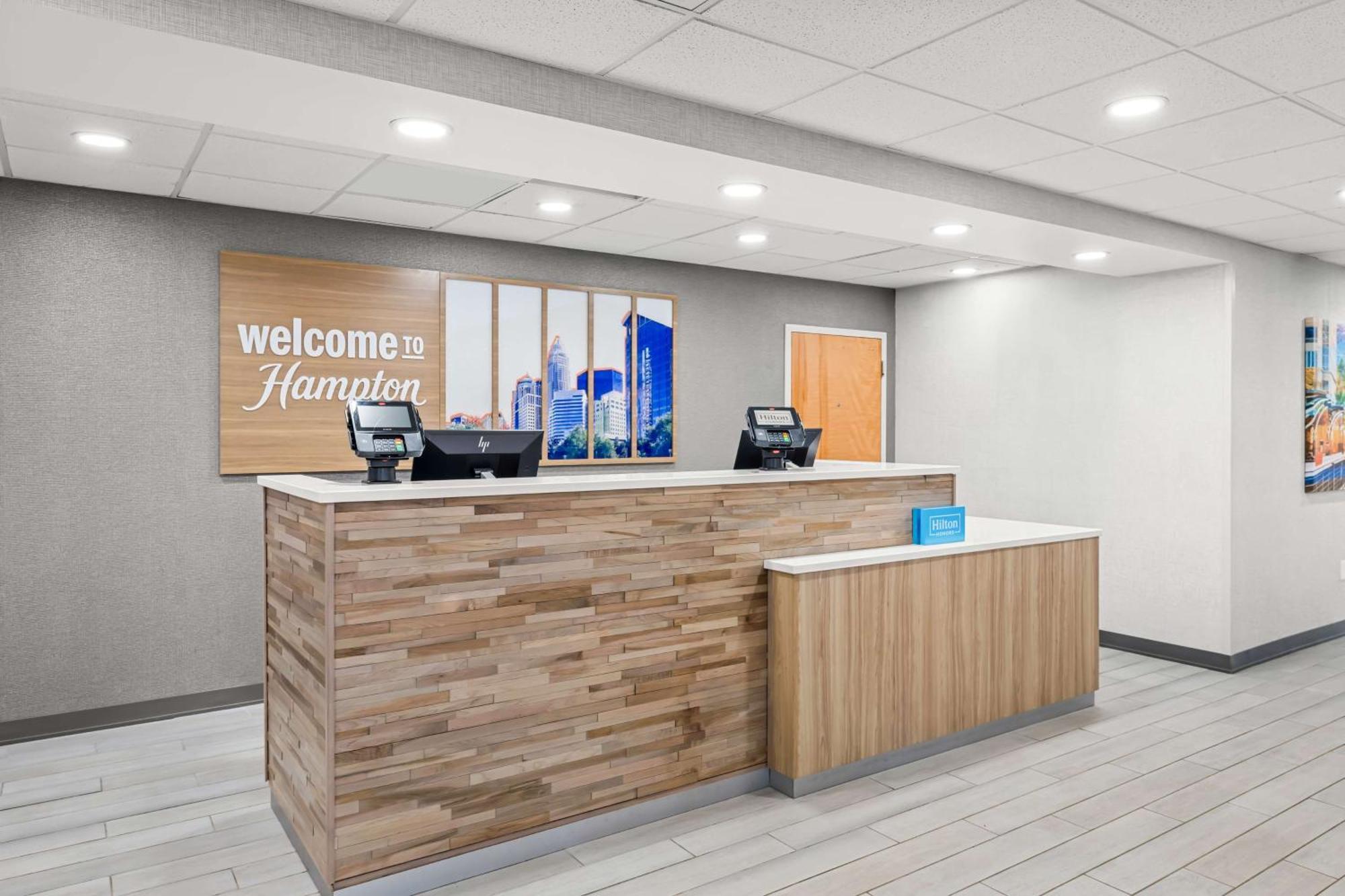 Hampton Inn & Suites Charlotte-Airport Dış mekan fotoğraf