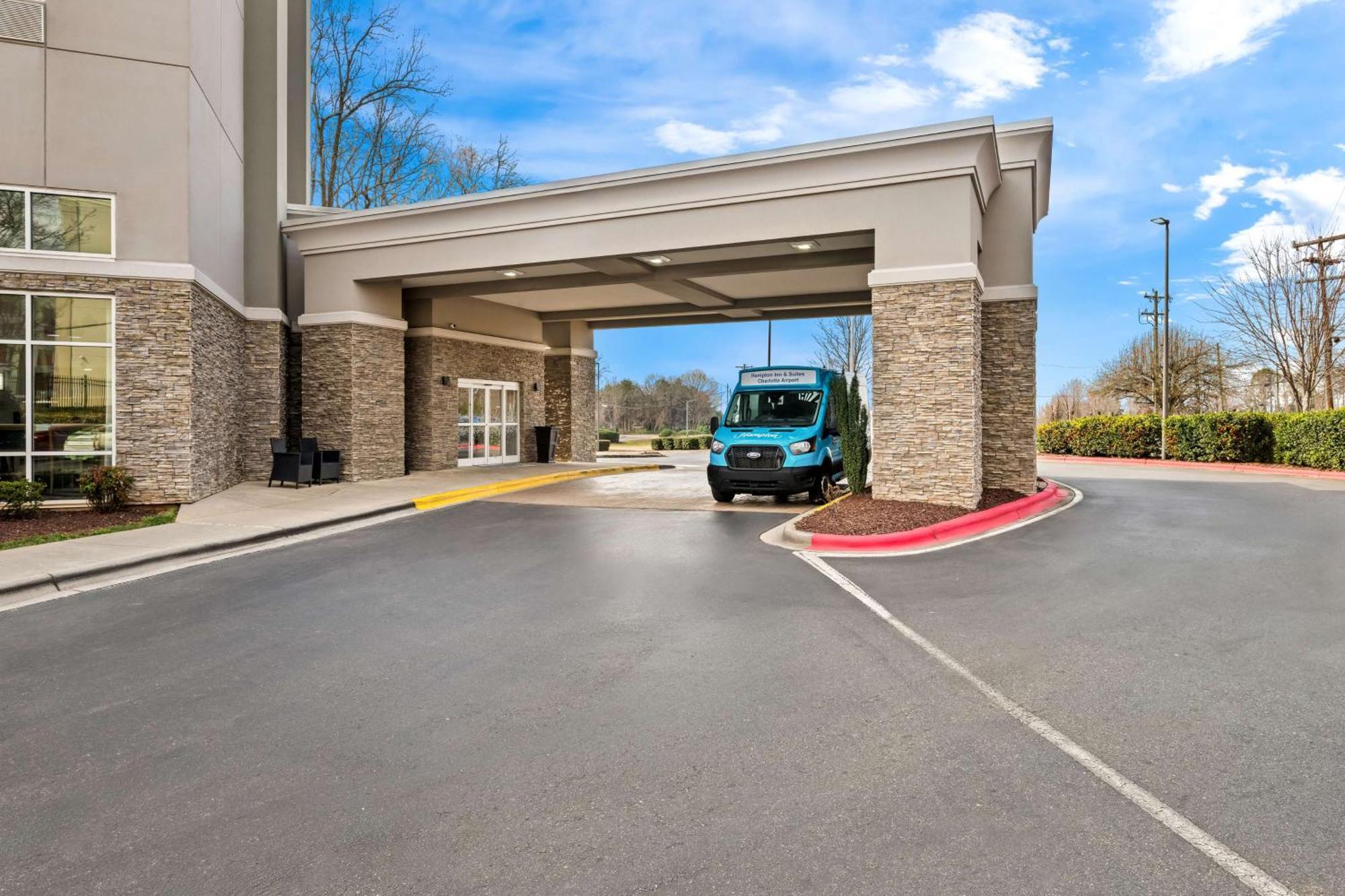 Hampton Inn & Suites Charlotte-Airport Dış mekan fotoğraf